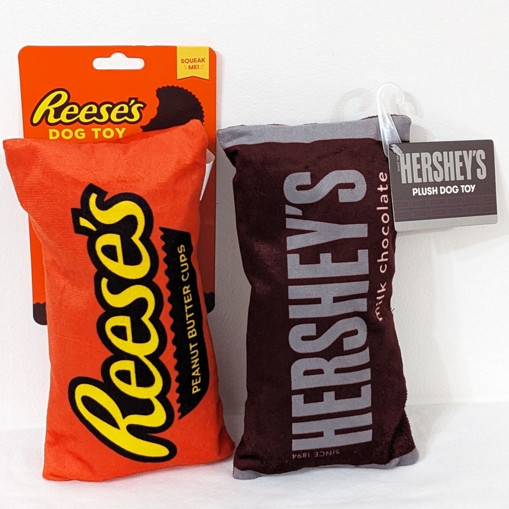 Reese's & Hershey's Plush Dog Toys, Dog Chew Toys, Squeaky Dog Toys, NWT